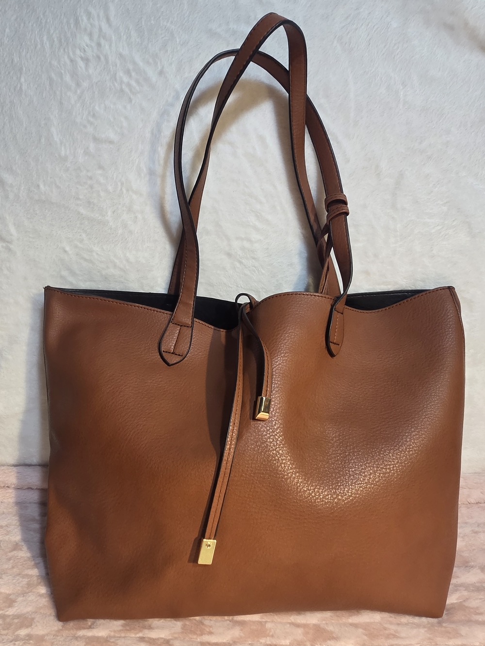 Classic Brown Leather Tote Bag - Unbranded